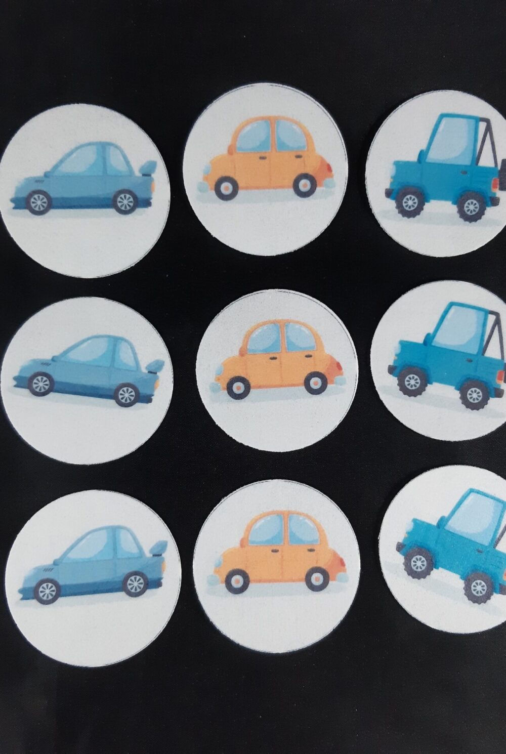 Voiture dessin disques cupcake