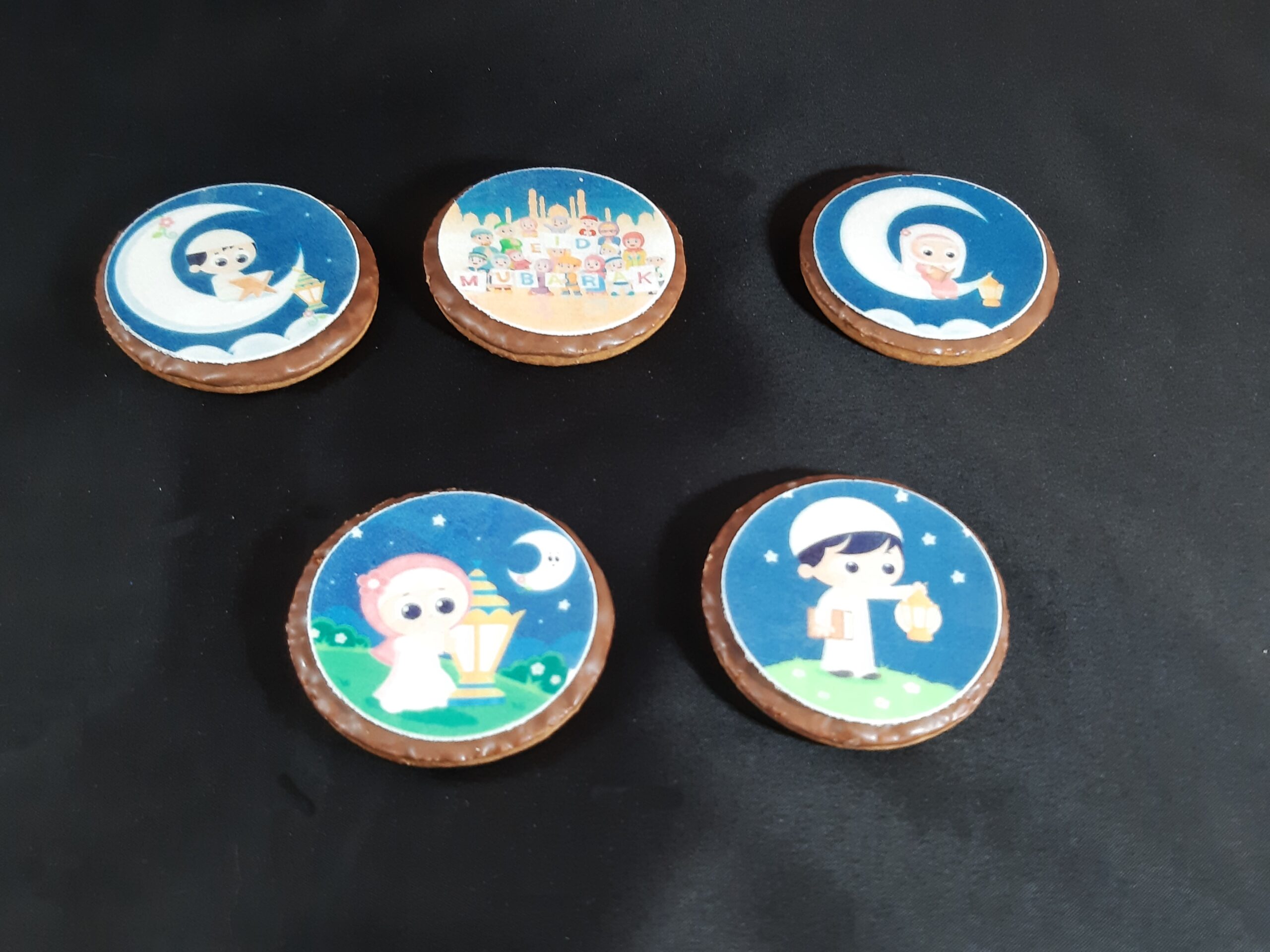 Child Aid/Ramadan disc cupcake - Image 6
