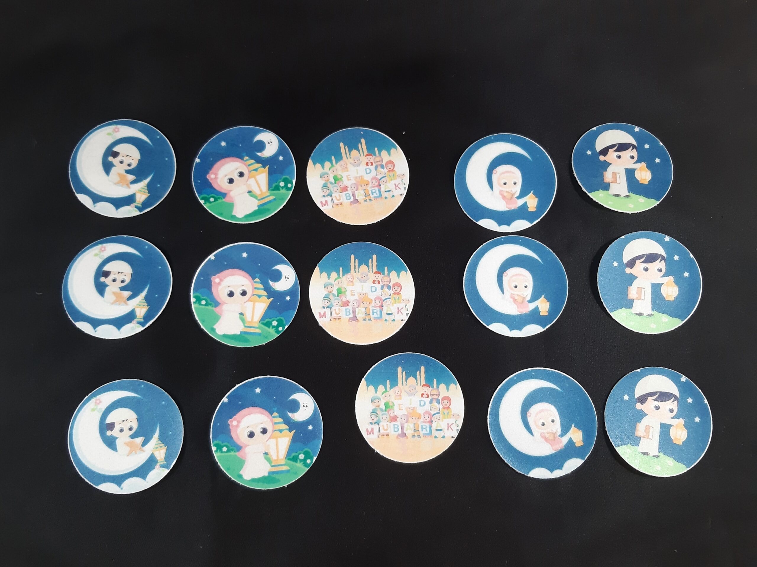Child Aid/Ramadan disc cupcake