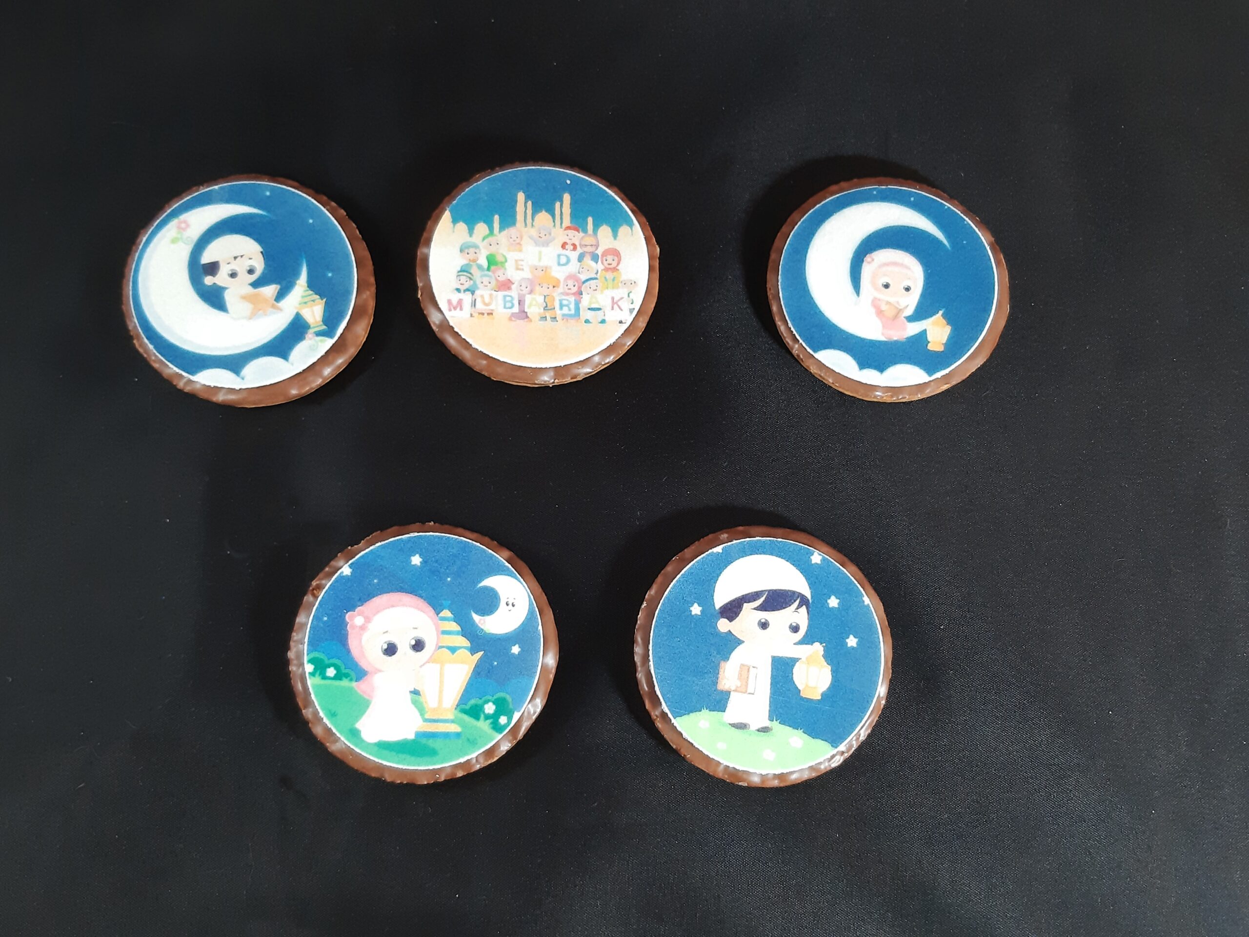 Child Aid/Ramadan disc cupcake - Image 4