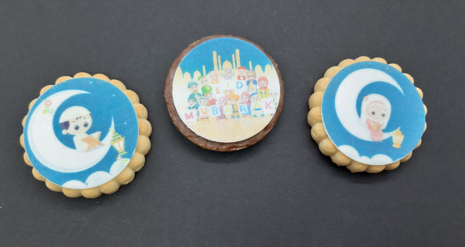 Child Aid/Ramadan disc cupcake - Image 2